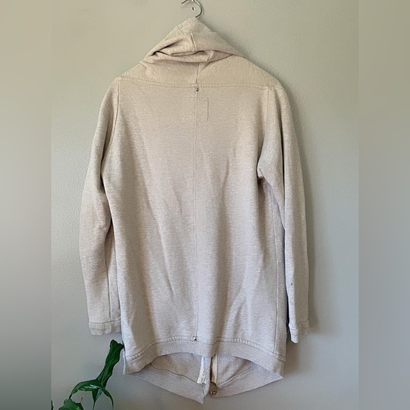 𝙰𝚛𝚒𝚝𝚣𝚒𝚊 𝚆𝚒𝚕f𝚛𝚎𝚍 𝙵𝚛𝚎𝚎 𝙲𝚊𝚛𝚍𝚒𝚐𝚊𝚗 - Picture 3 of 5